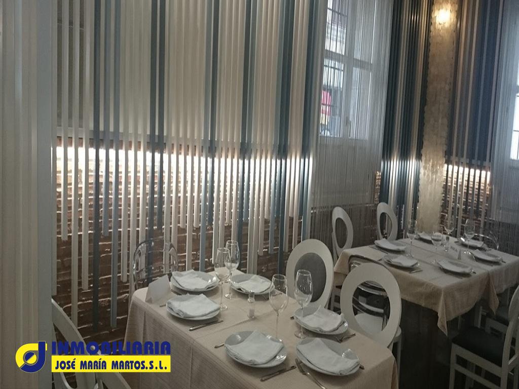 EDIFICIO COMPLETO EN CALLE MORAL