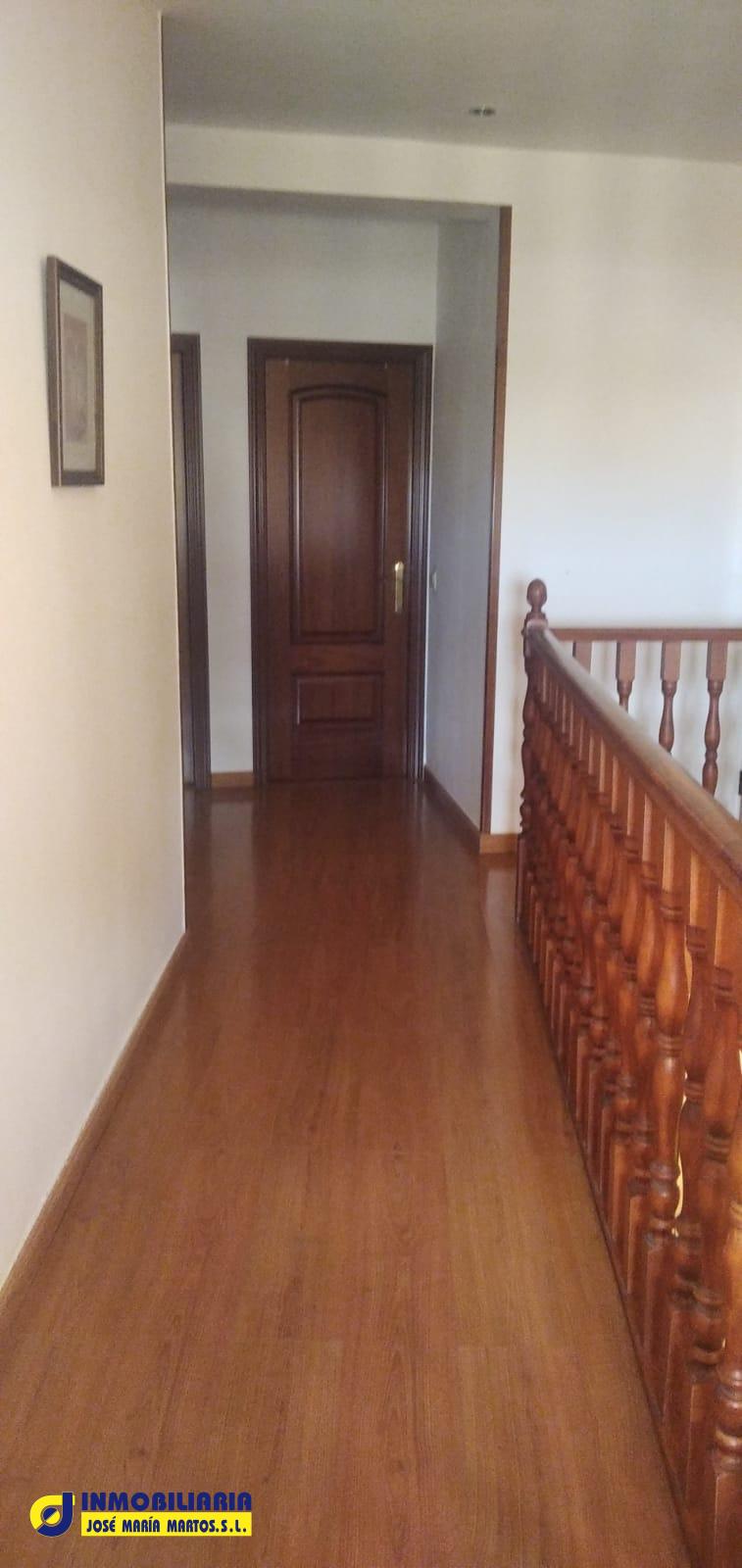 CASA-CHALET EN JÓDAR