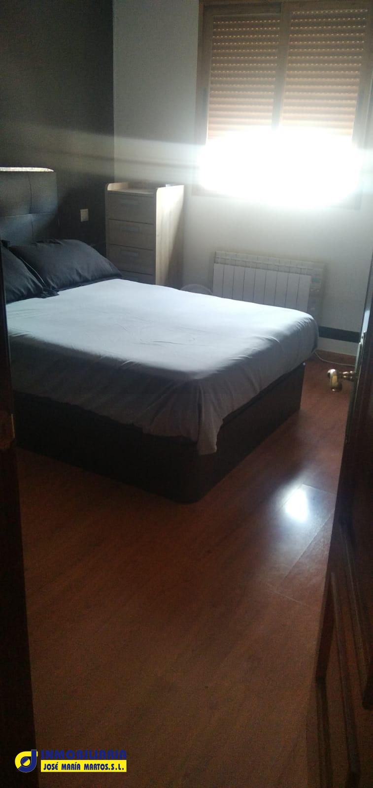 CASA-CHALET EN JÓDAR